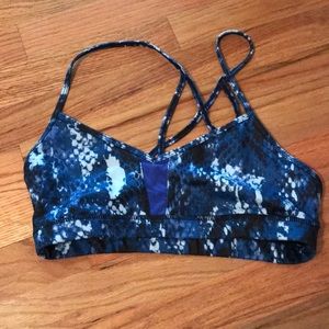 Alo python print bra size medium